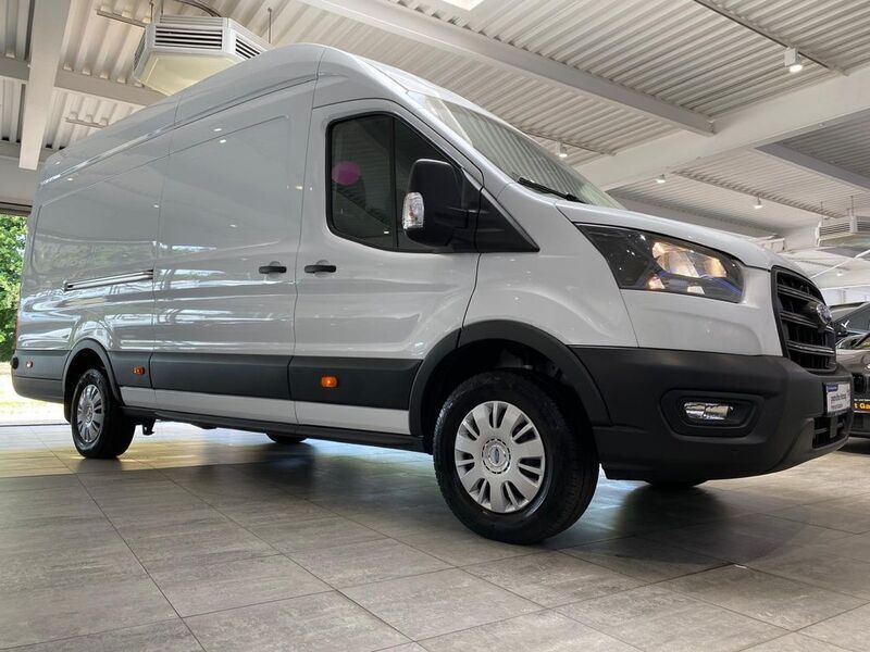 Weiß Gebraucht 2023 Ford Transit Van / Kleinbus | 25.500 € (Superpreis) - Bild 1/4