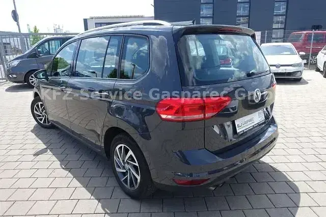 Gebraucht VW Touran Sound 150 PS (110 kW) 2018 Grau Van / Kleinbus