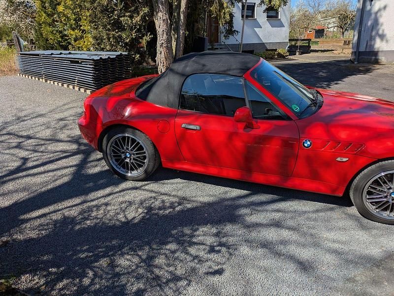 Gebraucht BMW Z3 150 PS (110 kW) 2000 Rot Cabrio