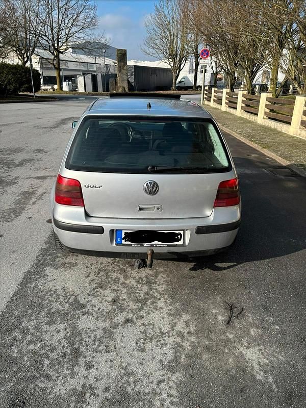 Gebraucht VW Golf IV Edition 75 PS (55 kW) 2001 Silber Kleinwagen