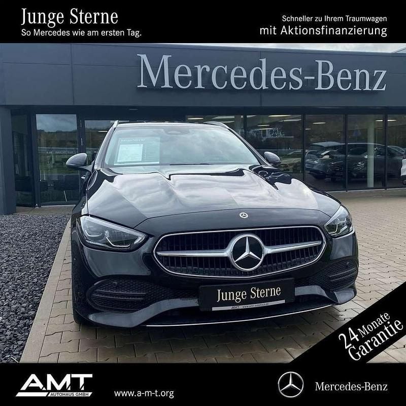 Schwarz Gebraucht 2021 Mercedes C220 Avantgarde Kombi | 31.150 € (Fairer Preis) - Bild 1/4
