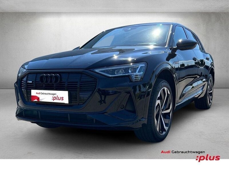 Brillantschwarz Gebraucht 2022 Audi e-tron S-Line SUV | 31.980 € (Guter Preis) - Bild 1/4
