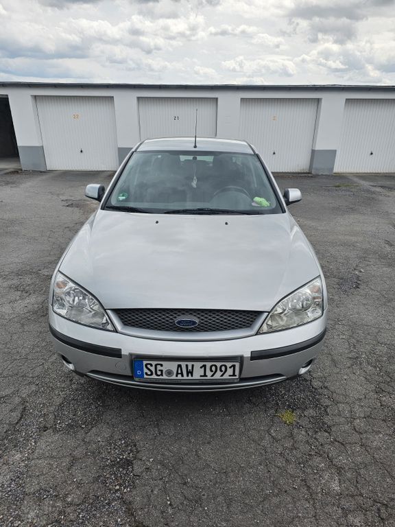 Silber Gebraucht 2001 Ford Mondeo Ghia Limousine | 1.500 € (Guter Preis) - Bild 1/4