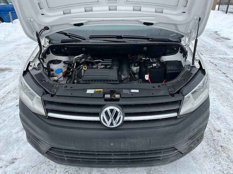 Gebraucht VW Caddy Maxi Trendline 125 PS (91 kW) 2019 Weiß Van / Kleinbus