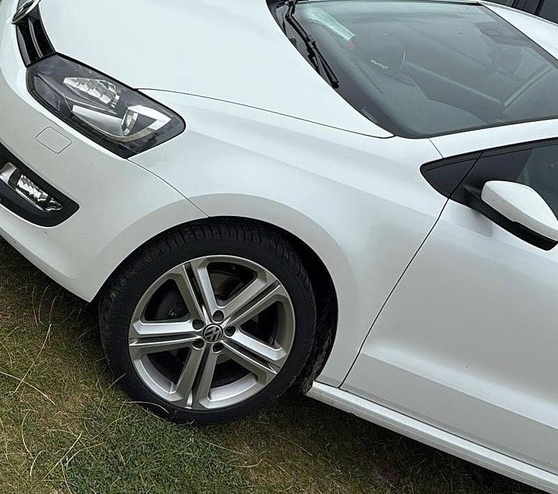 Gebraucht VW Polo Highline 105 PS (77 kW) 2014 Weiß Limousine