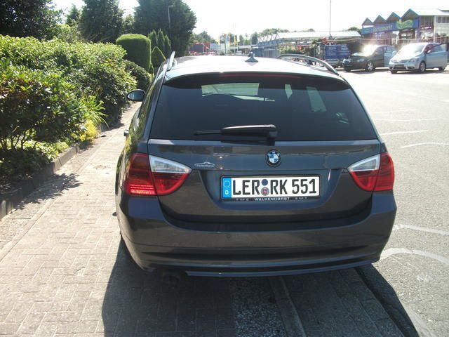 Gebraucht BMW 320 163 PS (119 kW) 2007 Braun Kombi