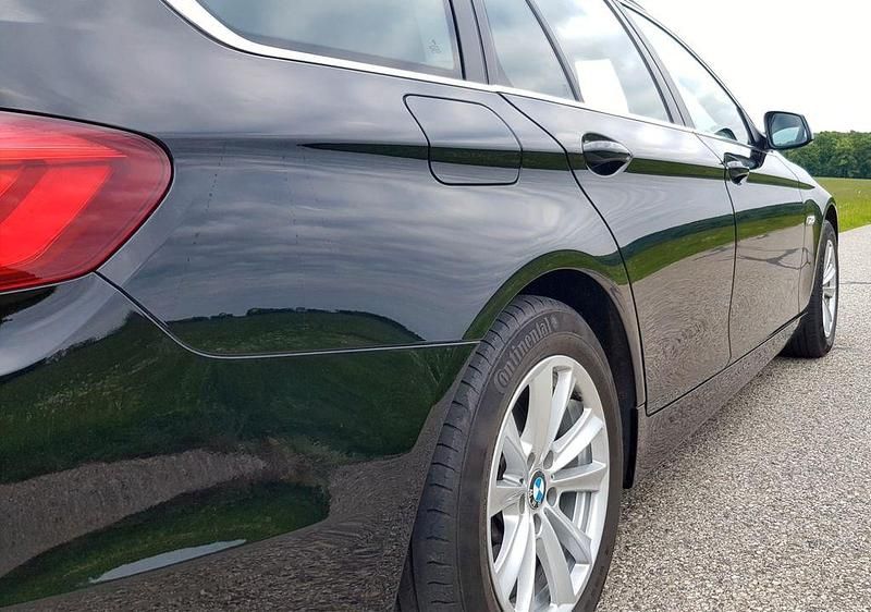 Gebraucht BMW 520 184 PS (135 kW) 2012 Schwarz Kombi