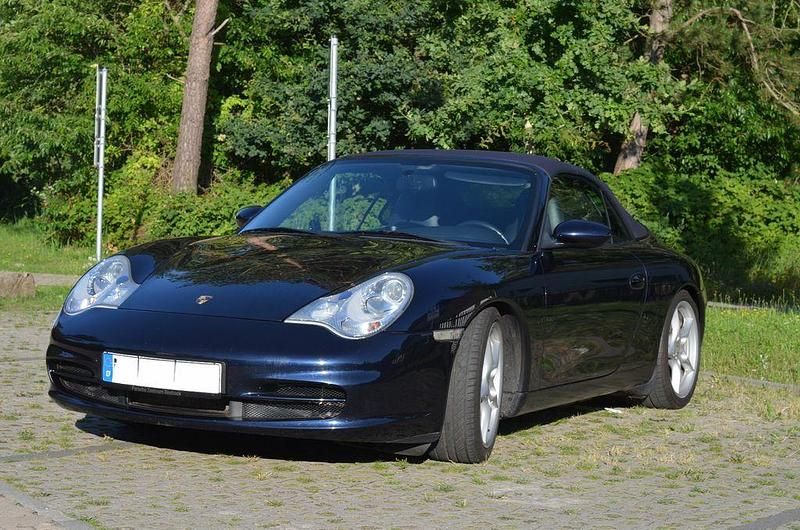 Blau Gebraucht 2003 Porsche 911 Carrera Cabriolet Cabrio | 35.996 € (Fairer Preis) - Bild 1/4