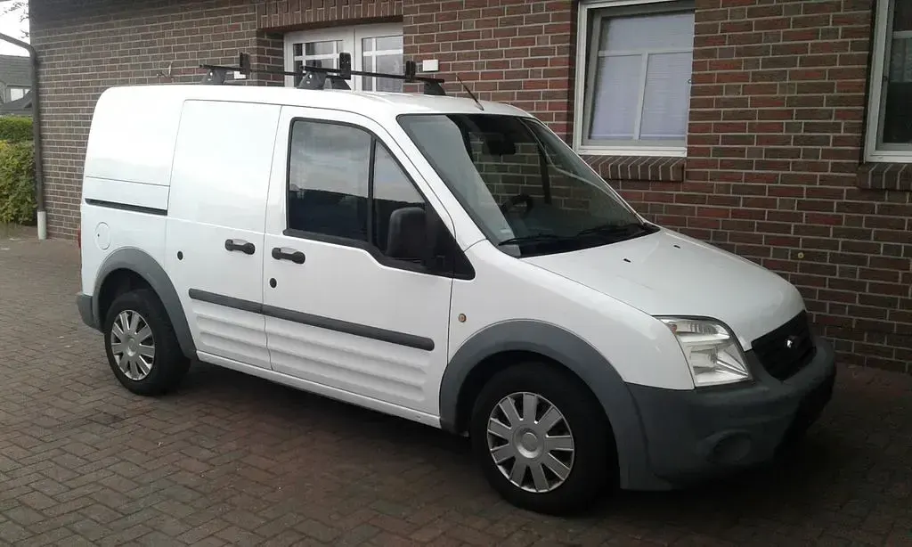 Używany Ford Transit Connect Trend 75 KM (55 kW) 2010 Biały Minivan