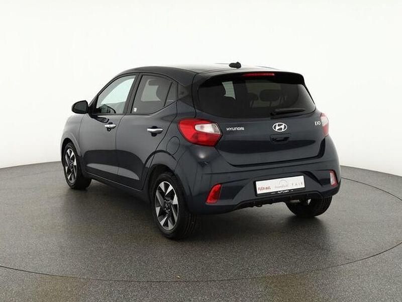 Neu Hyundai i10 79 PS (58 kW) 2025 Grau Kleinwagen