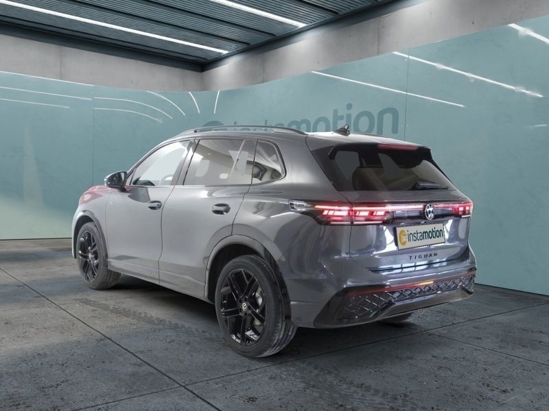 Gebraucht VW Tiguan Style 150 PS (110 kW) 2024 Grau SUV