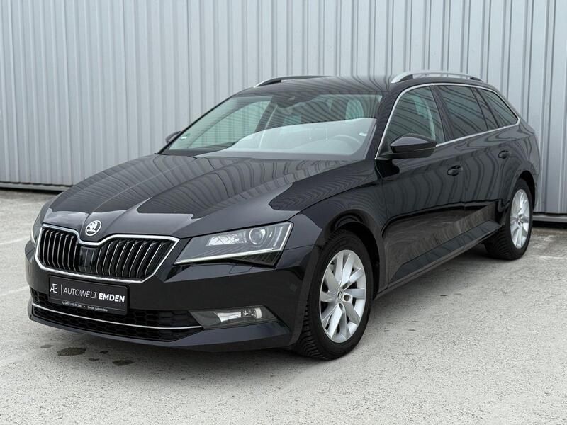 Schwarz Gebraucht 2018 Skoda Superb Style Kombi | 18.790 € (Fairer Preis) - Bild 1/3