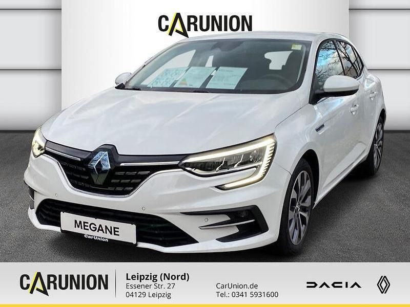 Perlmuttweiß metallic Gebraucht 2022 Renault Mégane IV Techno Limousine | 22.995 € (Fairer Preis) - Bild 1/4
