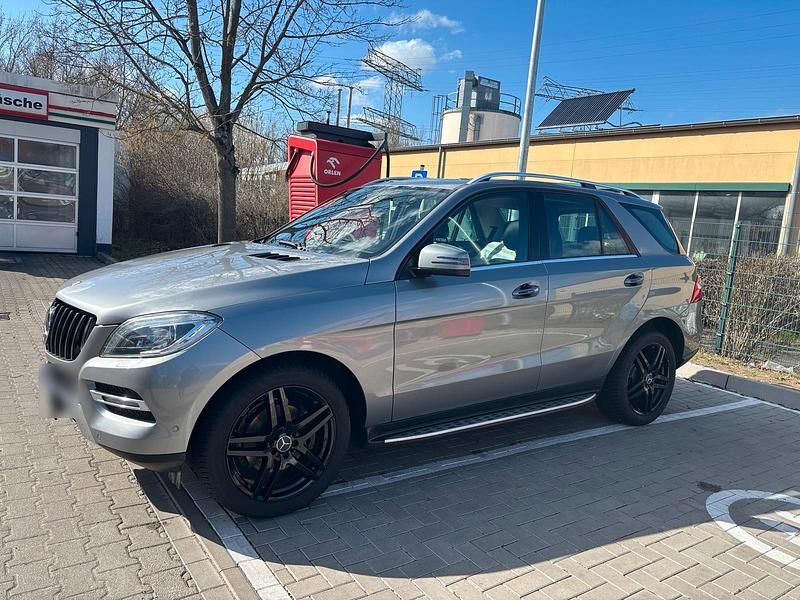 Gebraucht Mercedes ML350 2014 Grau SUV
