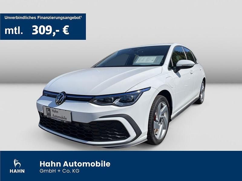 Pure white Gebraucht 2022 VW Golf VIII Sound Limousine | 22.495 € (Guter Preis) - Bild 1/3