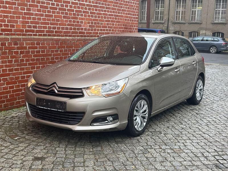 Gebraucht Citroën C4 SELECTION 120 PS (88 kW) 2013 Beige Limousine