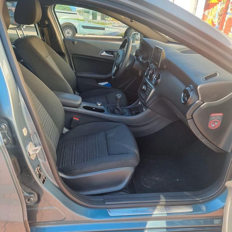 Gebraucht Mercedes A160 90 PS (66 kW) 2015 Limousine