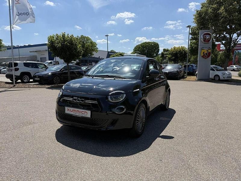 Schwarz Gebraucht 2022 Fiat 500e Icon Limousine | 18.500 € (Guter Preis) - Bild 1/4