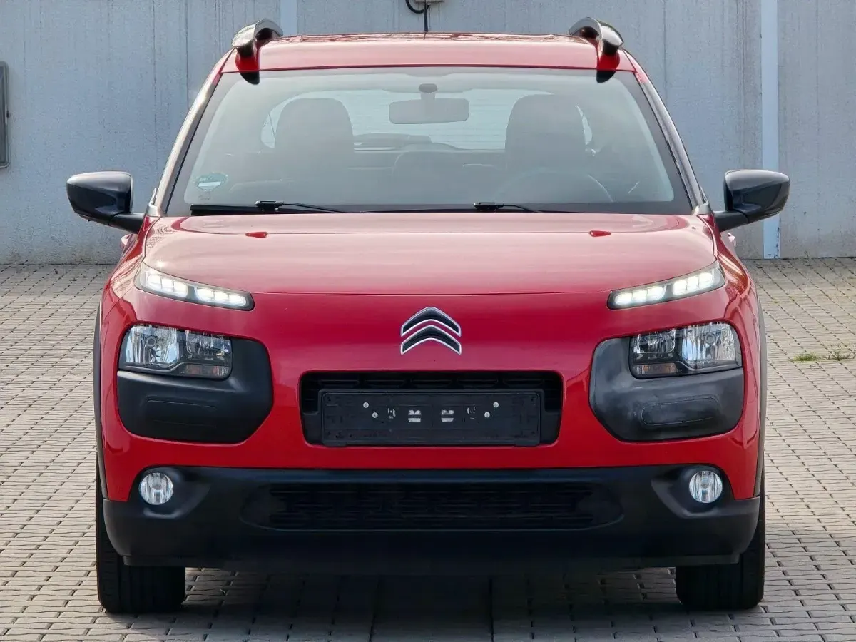 Gebraucht Citroën C4 Cactus Feel 82 PS (60 kW) 2015 Rot Kleinwagen