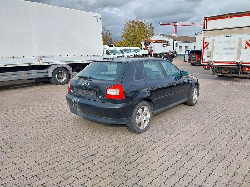 Gebraucht Audi A3 131 PS (96 kW) 2003 Schwarz Limousine