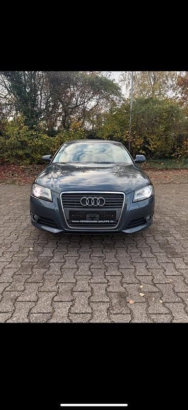 Gebraucht Audi A3 125 PS (91 kW) 2010 Grau Limousine