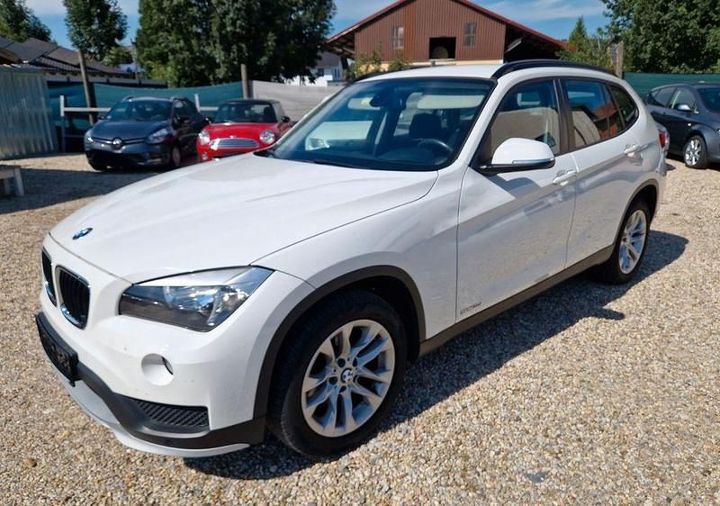 Weiß Gebraucht 2015 BMW X1 Advantage SUV | 12.650 € (Fairer Preis) - Bild 1/4