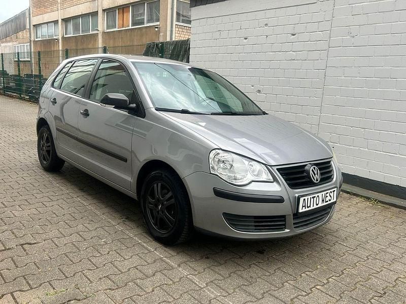 Silber Gebraucht 2007 VW Polo Limousine | 2.490 € (Guter Preis) - Bild 1/4