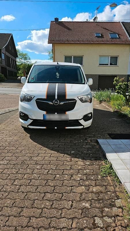 Gebraucht Opel Combo 131 PS (96 kW) 2020 Weiß Van / Kleinbus