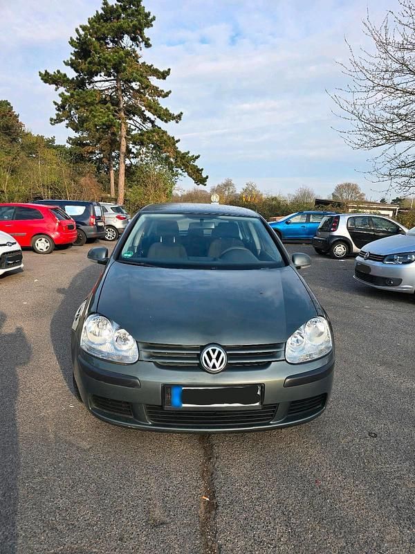 Gebraucht VW Golf V 101 PS (74 kW) 2005 Grün Kleinwagen