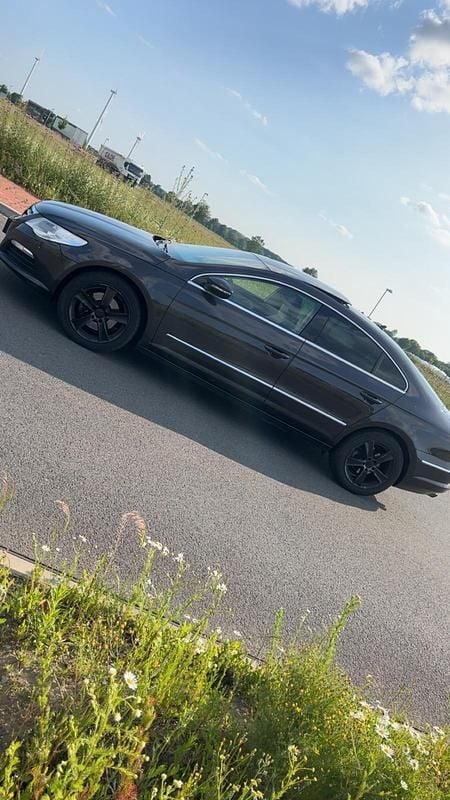 Second-hand VW Passat 200 CP (147 kW) 2008 Maro Berlinǎ