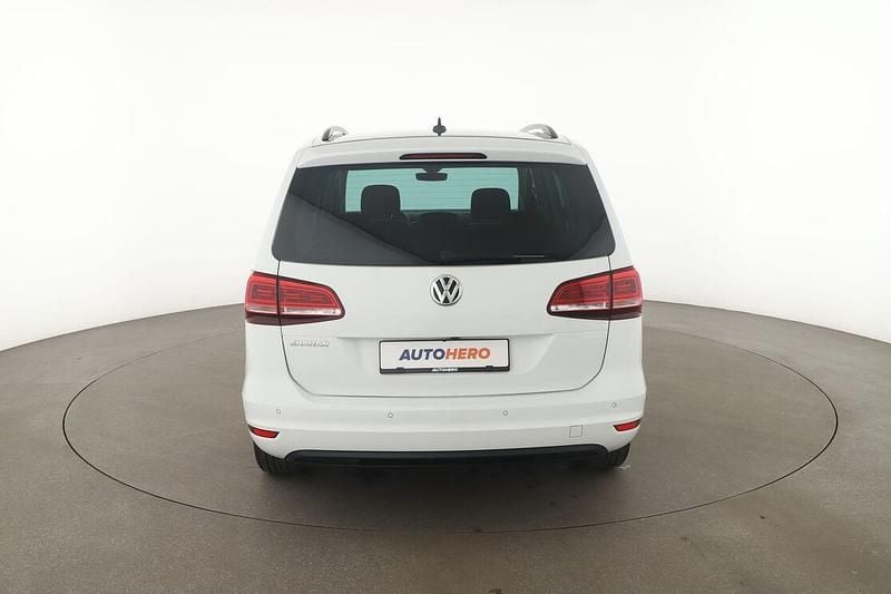 Gebraucht VW Sharan Highline 150 PS (110 kW) 2020 Weiß Van / Kleinbus