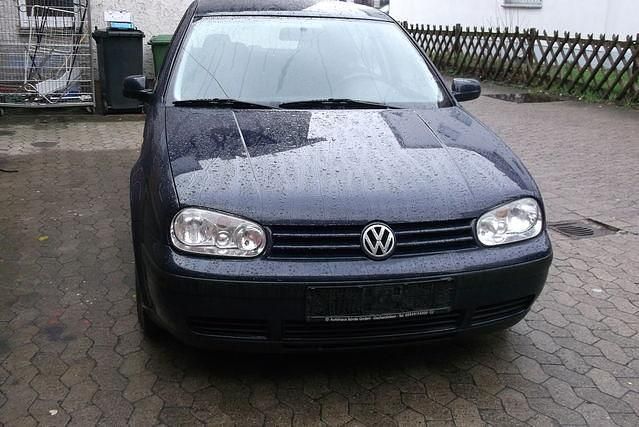 Gebraucht VW Golf IV 90 PS (66 kW) 1999 Blau metallic Kleinwagen
