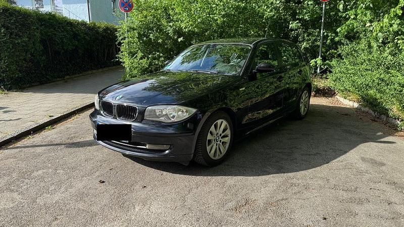 Gebraucht BMW 116 122 PS (89 kW) 2007 Schwarz Kleinwagen