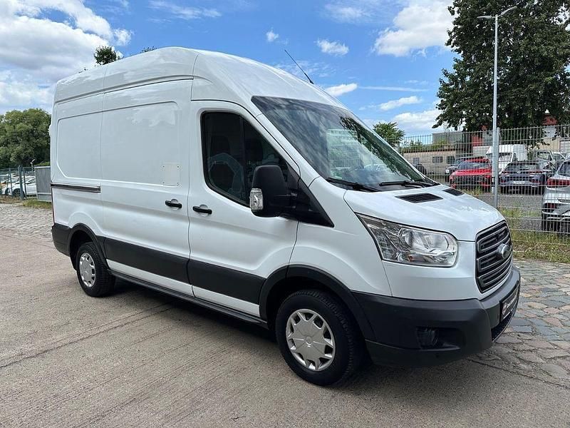 Gebraucht Ford Transit Trend 125 PS (91 kW) 2016 Weiß Van / Kleinbus