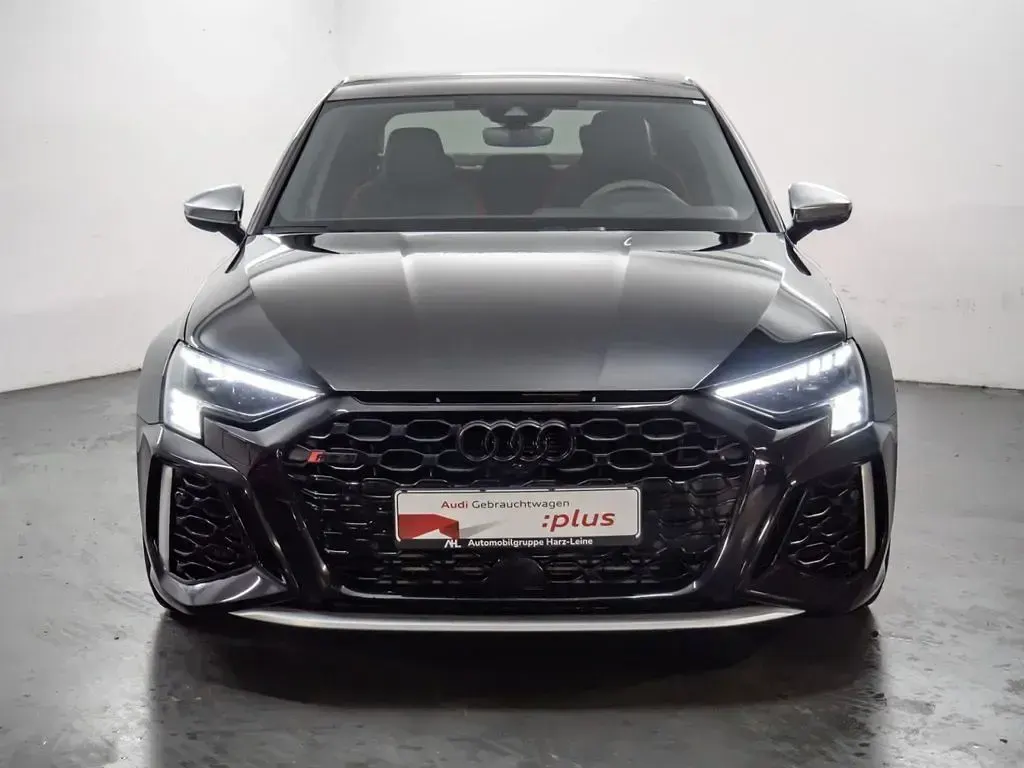 Gebraucht Audi RS3 Ambiente 400 PS (294 kW) 2021 Schwarz Limousine