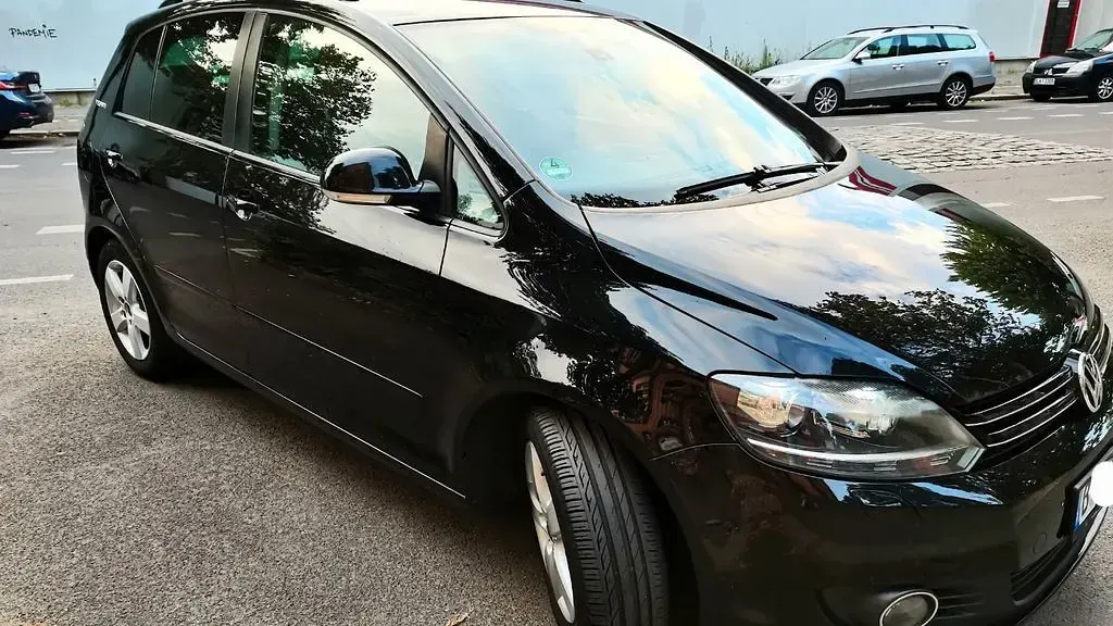 Gebraucht VW Golf Team 140 PS (102 kW) 2010 Schwarz Van / Kleinbus