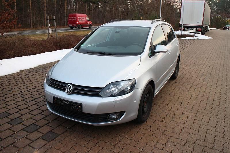 Gebraucht VW Golf VI Team 122 PS (89 kW) 2011 Silber Kleinwagen