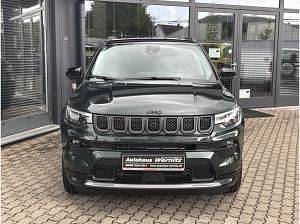 Neu Jeep Compass Summit 131 PS (96 kW) 2025 Grün (techno green/dach schwarz) SUV