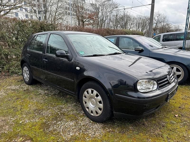 Gebraucht VW Golf IV 75 PS (55 kW) 2001 Schwarz Kleinwagen