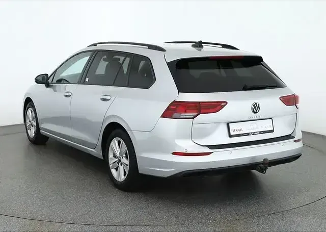 Gebraucht VW Golf VIII Life 150 PS (110 kW) 2022 Silber Kombi