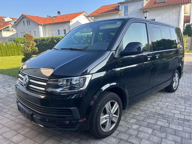 Schwarz Gebraucht 2019 VW T6.1 Comfortline Van | 27.900 € (Etwas zu teuer) - Bild 1/4