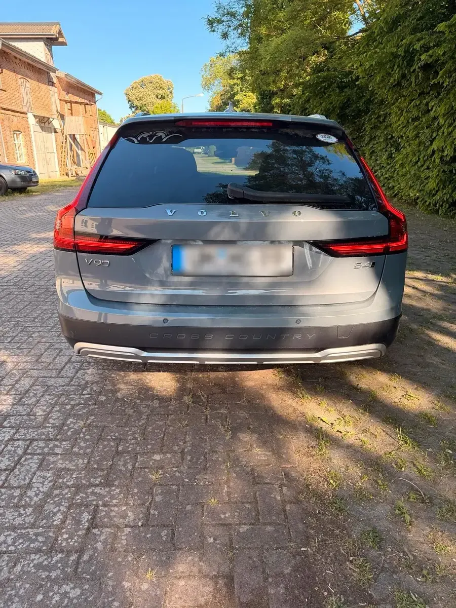 Gebraucht Volvo V90 CC 200 PS (147 kW) 2022 Andere farben Kombi