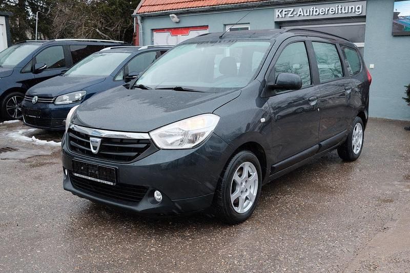 Gebraucht Dacia Lodgy Lauréate 107 PS (78 kW) 2012 Silber Van / Kleinbus