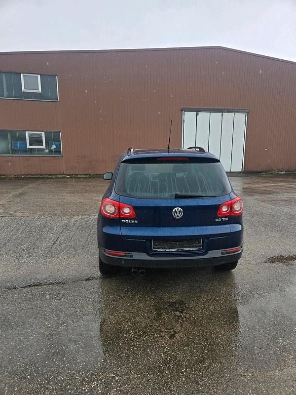 Gebraucht VW Tiguan 140 PS (102 kW) 2008 Blau SUV