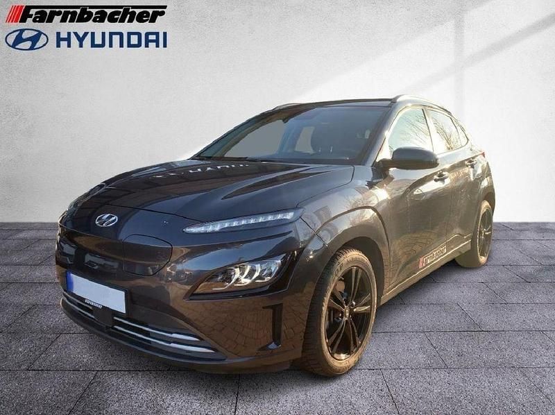 Gebraucht Hyundai Kona Trend 150 kW (204 PS) 2022 Dark knight / mic SUV