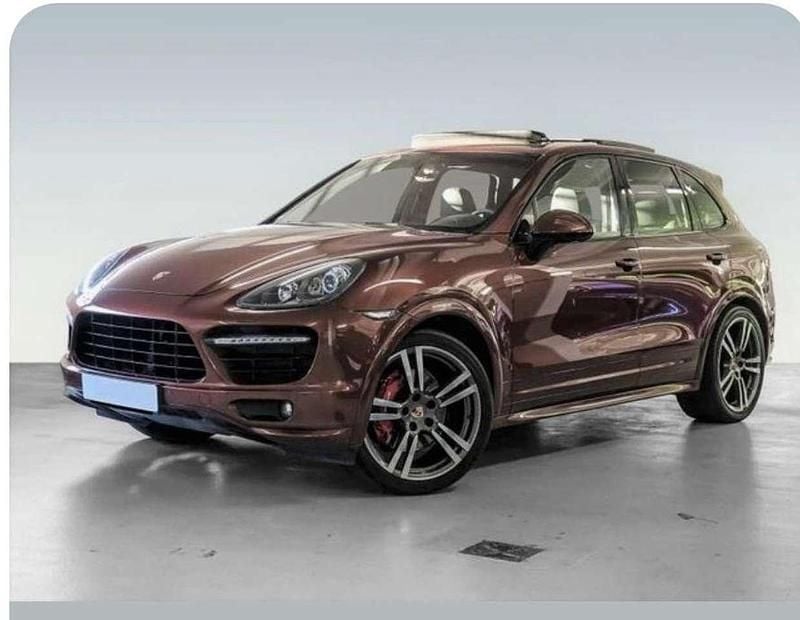 Braun Gebraucht 2013 Porsche Cayenne GTS SUV | 28.800 € (Teuer) - Bild 1/1