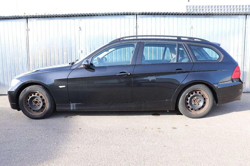 Gebraucht BMW 320 Advantage 163 PS (119 kW) 2006 Schwarz Kombi