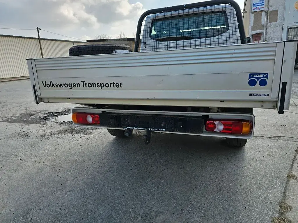 Używany VW Transporter 140 KM (102 kW) 2015 Biały Van