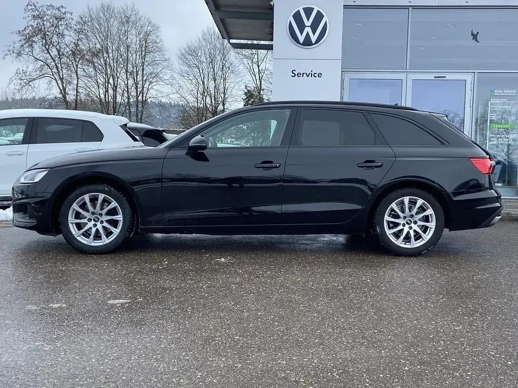 Gebraucht Audi A4 150 PS (110 kW) 2022 Schwarz Kombi
