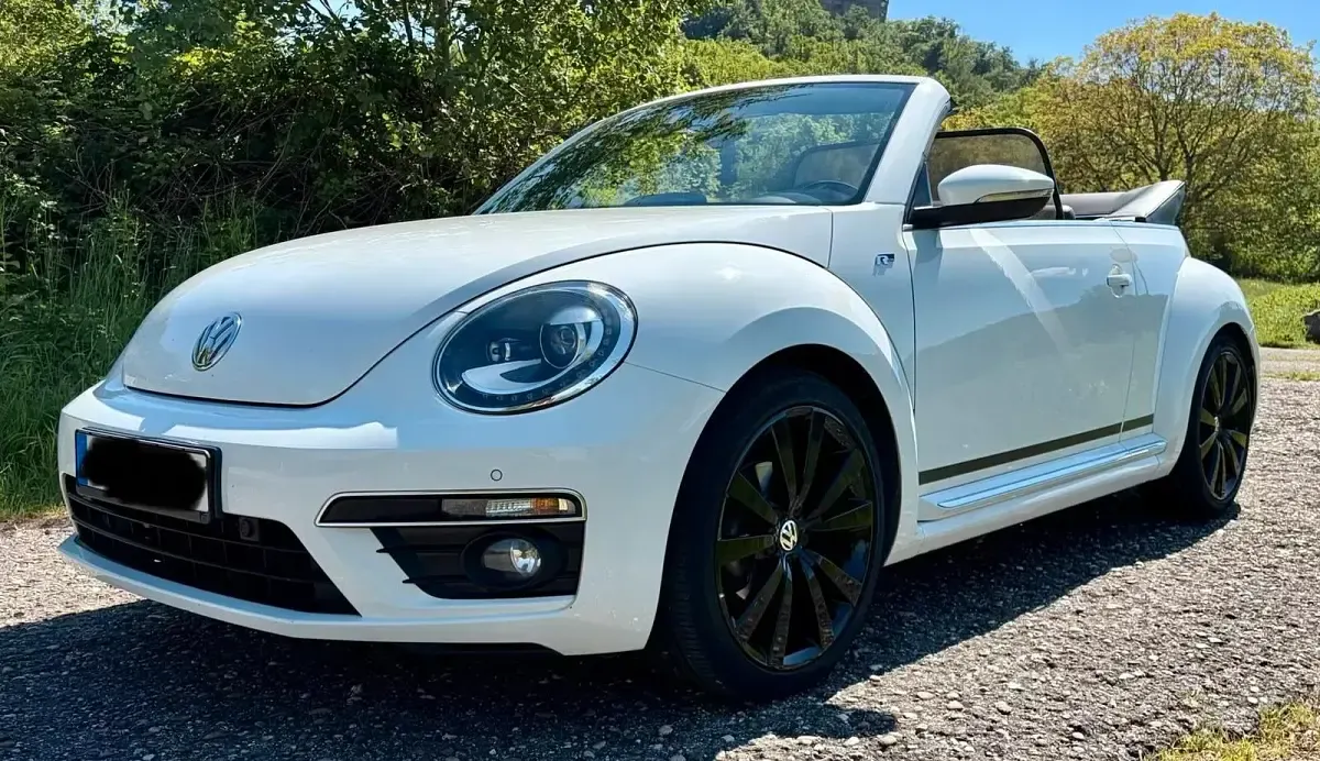 Gebraucht VW Beetle Cup 150 PS (110 kW) 2015 Weiß Kleinwagen